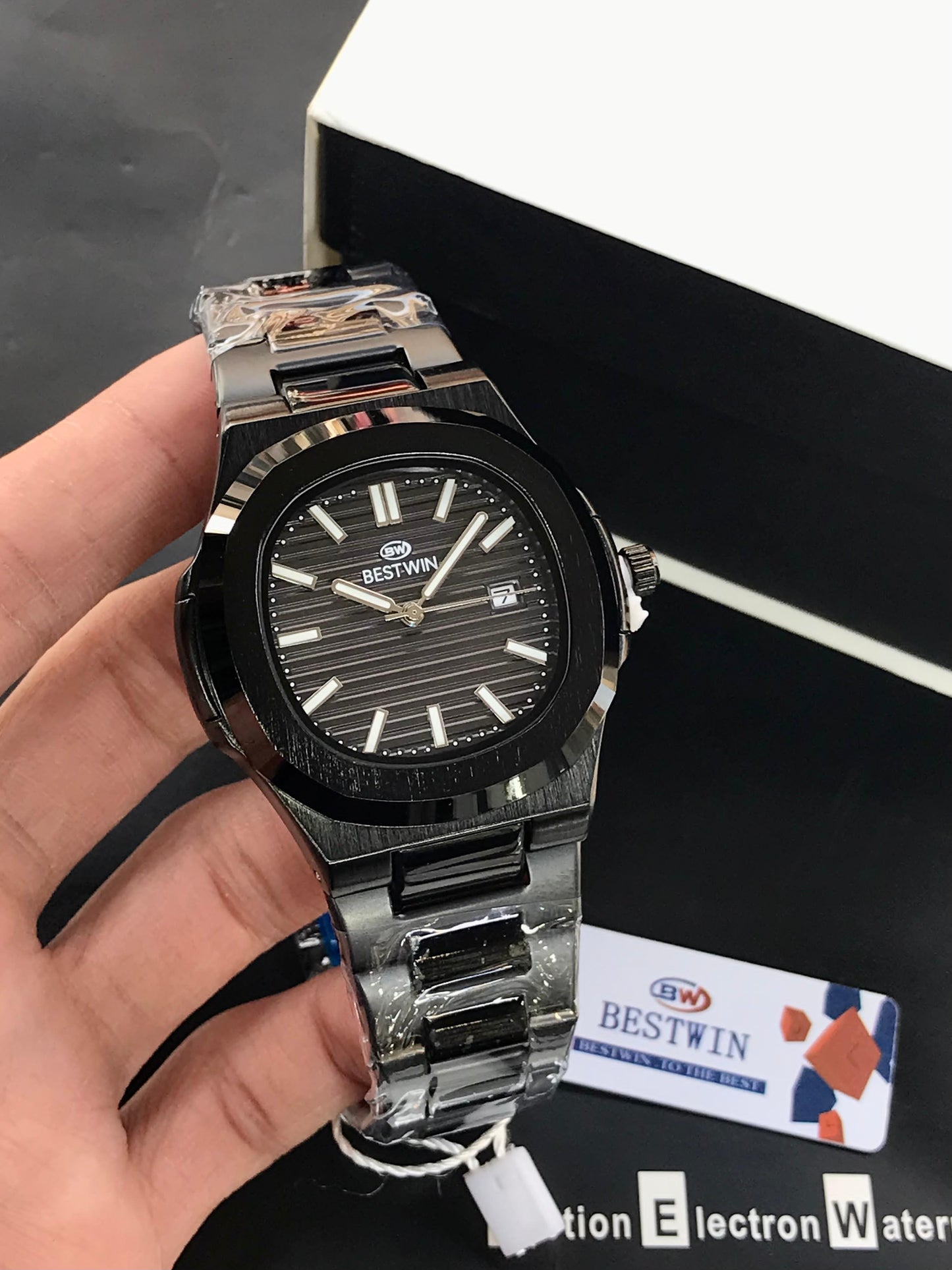 BESTWIN Premium Luxury Sport Analog Watch – Stainless Steel – Water Resistant
