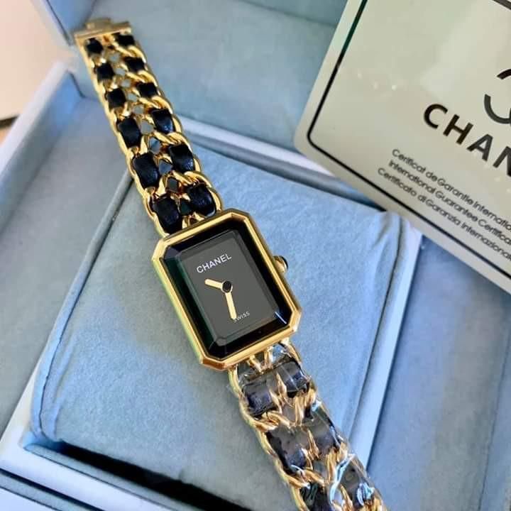 CHANEL Women’s Vintage Square Watch
