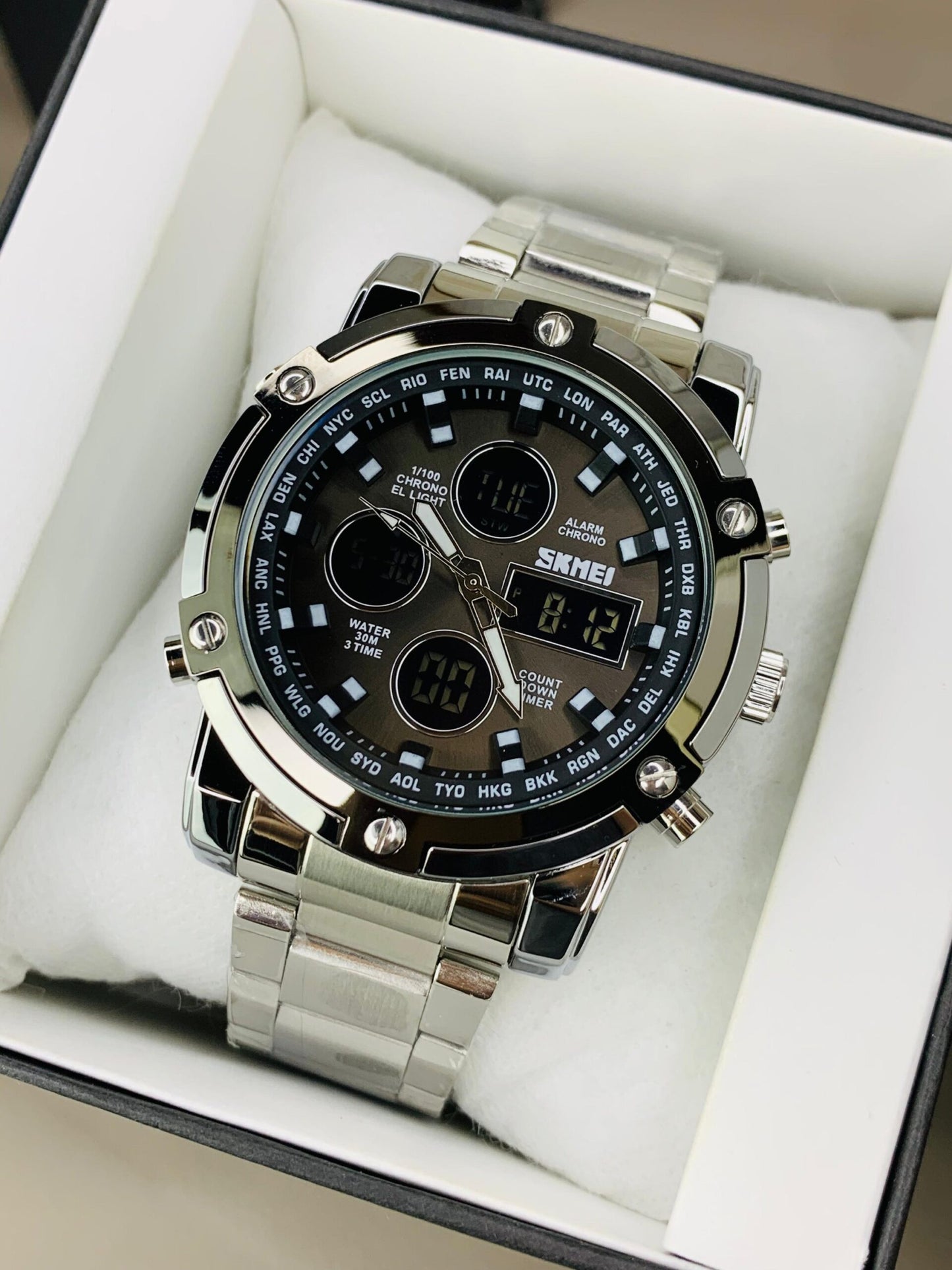 SKMEI 1389 Men's Analog-Digital Sports Watch – Silver & Black